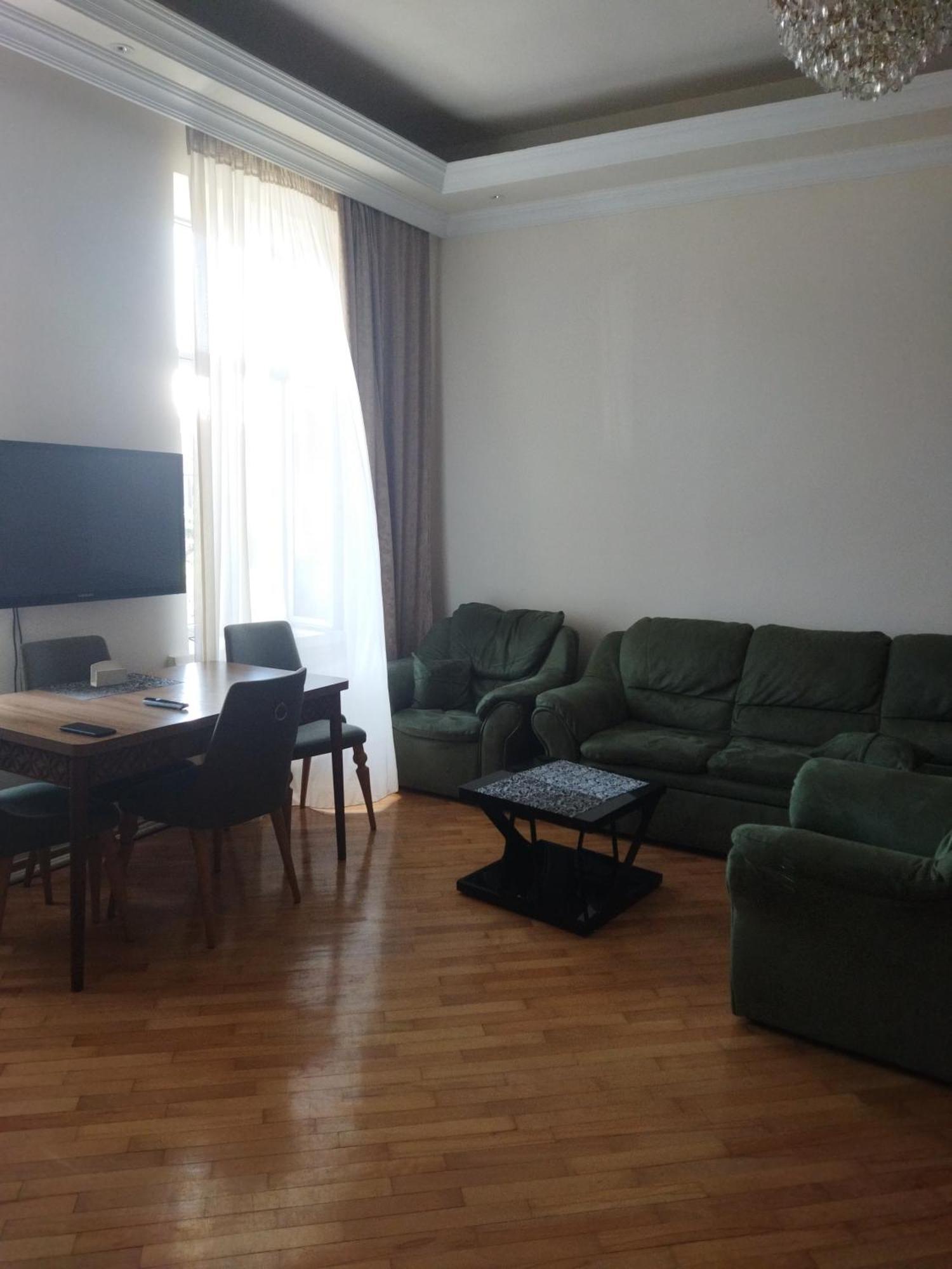 Апартамент На Абашидзе Batoumi Extérieur photo